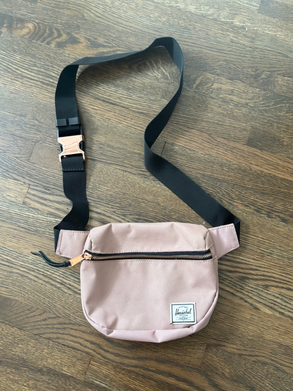 Herschel Rose Gold/Black Belt Bag